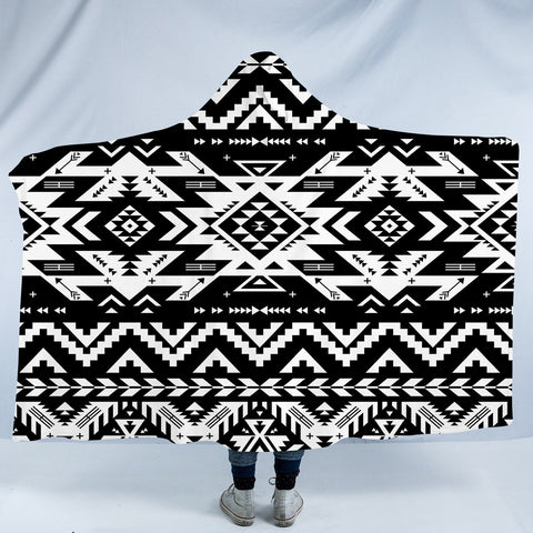 GB-NAT00441Black Pattern Native Hooded Blanket