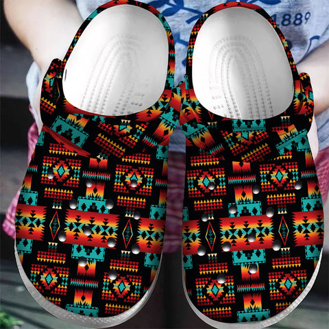 GB-NAT00046-02  Pattern Native American  Crocs Clogs Shoes